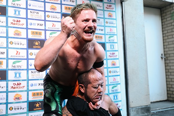 新日本プロレスリング株式会社 tweet media