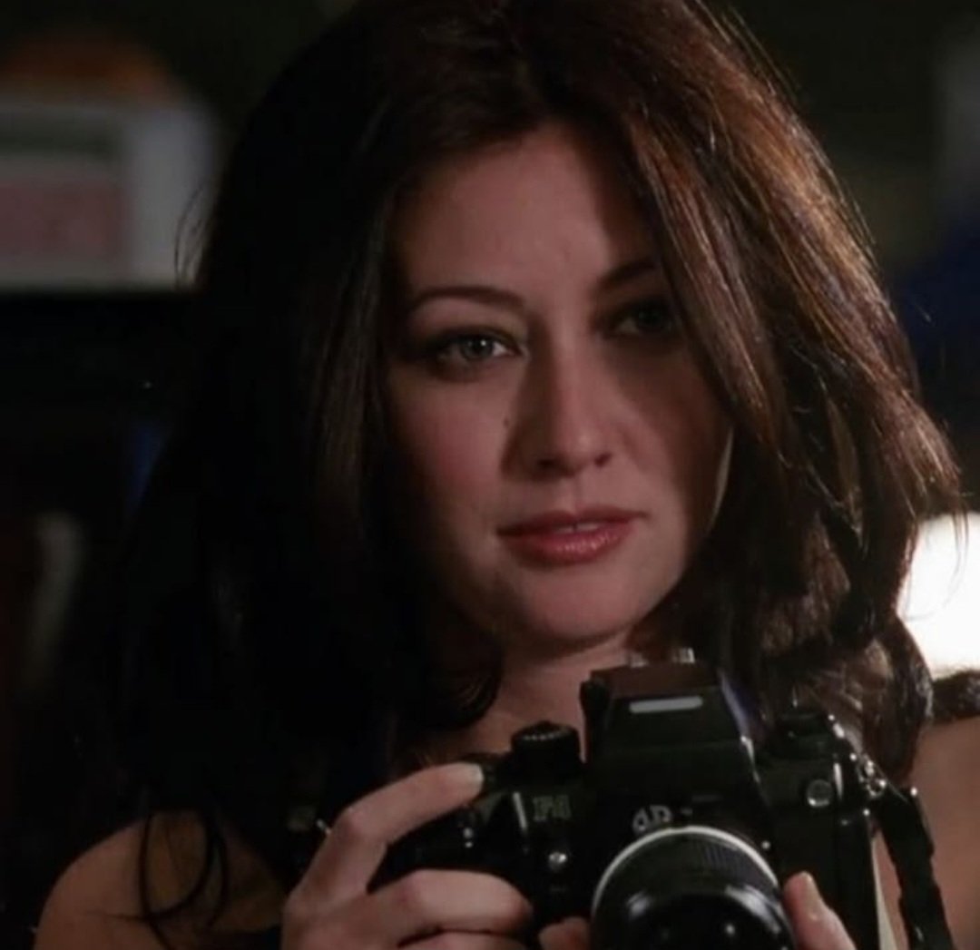 charmed_og's tweet photo. Shannen Doherty 🤍

 #ShandoSunday ✨️ 🕯 https://t.co/FrsBfIrvLJ