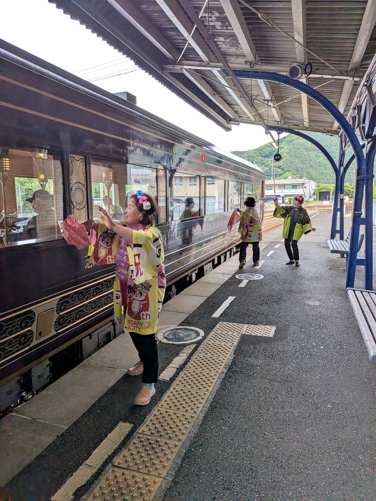 とんぼだま tweet media