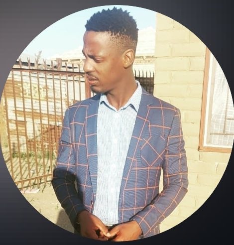 Man’s NOT Barry Roux tweet media