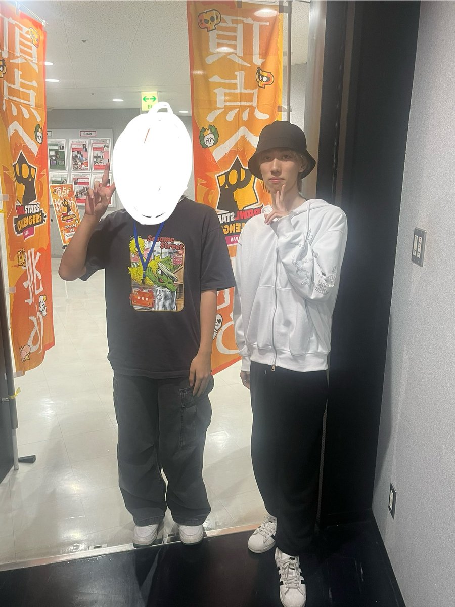 ひなた tweet media