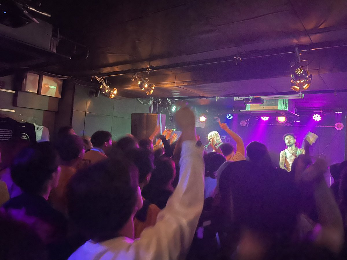 ロマンス&バカンス tweet media