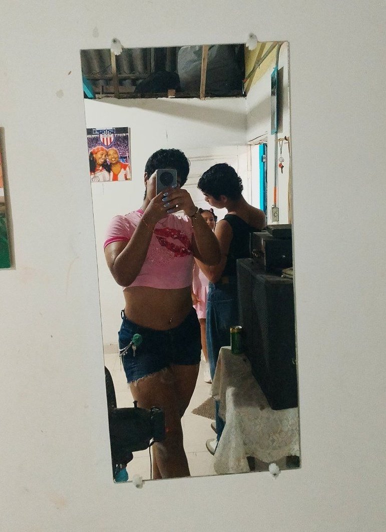 jsdxfemb's tweet photo. qué lindo se me ve el piercing:333
#femboy https://t.co/suJfBiqa2d