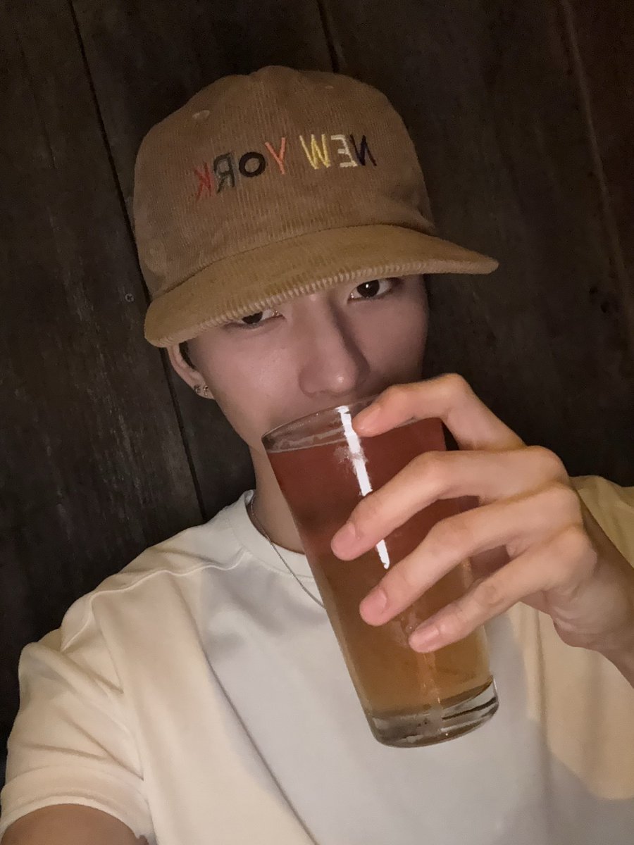 lblueueu's tweet photo. im a bad boy🤟 https://t.co/ZDjJNTYwqT