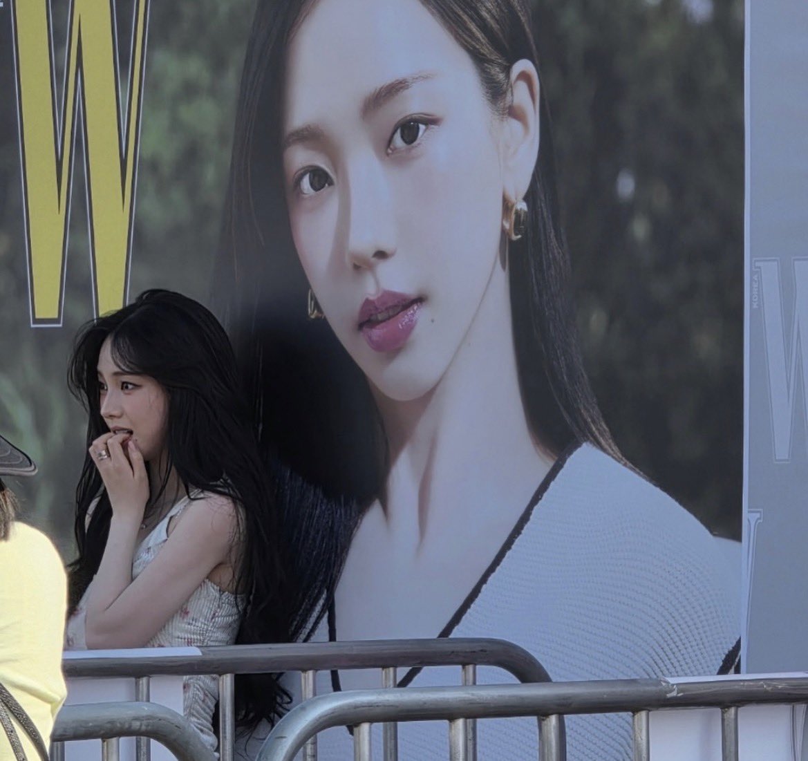 karinaofmoment's tweet photo. 아 사진 찍는 거 ㄱㅇㅇ https://t.co/dNXjbvyuZ6