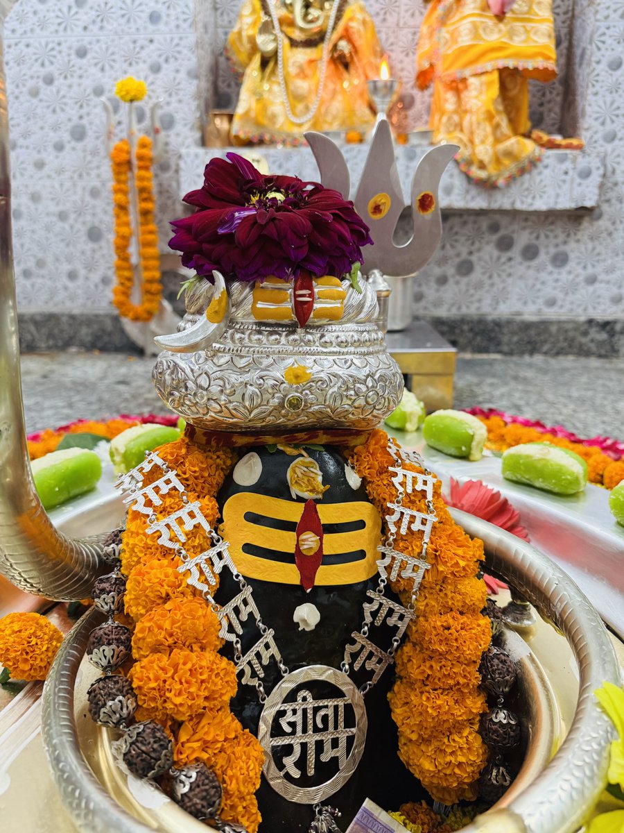 neelkanthtemple's tweet photo. शुभ रात्रि श्री नीलकंठ महादेव जी

📍 श्री नीलकंठ महादेव मंदिर उत्तराखंड https://t.co/X7dBV9fAnQ