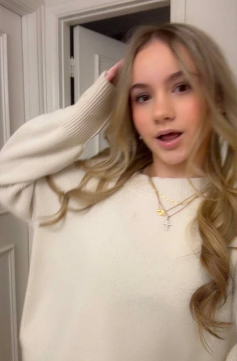 Alice tweet media