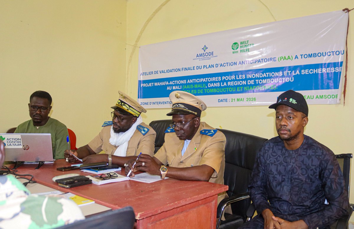 OAmsode's tweet photo. Ce jeudi 21 mai 2026, la salle de réunion de la coordination régionale d’AMSODE à Tombouctou a servi de cadre à l’atelier de validation finale du Plan d’Action Anticipatoire (PAA).

Organisé par l’ONG AMSODE avec l’appui financier de Welthungerhilfe (WHH), cet atelier s’inscrit dans le cadre du projet :
« WAHAFA – Actions anticipatoires pour les inondations et la sécheresse au Mali (AAIS-Mali) », mis en œuvre dans la région de Tombouctou, notamment dans les cercles de Tombouctou et de Niafunké.

L’objectif de cette rencontre était de valider, avec les parties prenantes et les autorités locales, le Plan d’Action Anticipatoire (PAA), afin de garantir un consensus autour des actions proposées pour mieux prévenir et répondre aux risques liés aux catastrophes climatiques.

Ensemble pour des communautés plus résilientes et mieux préparées face aux défis environnementaux.

#AMSODE
#WHH
#WAHAFA
#ACTIONSANTICIPATOIRES