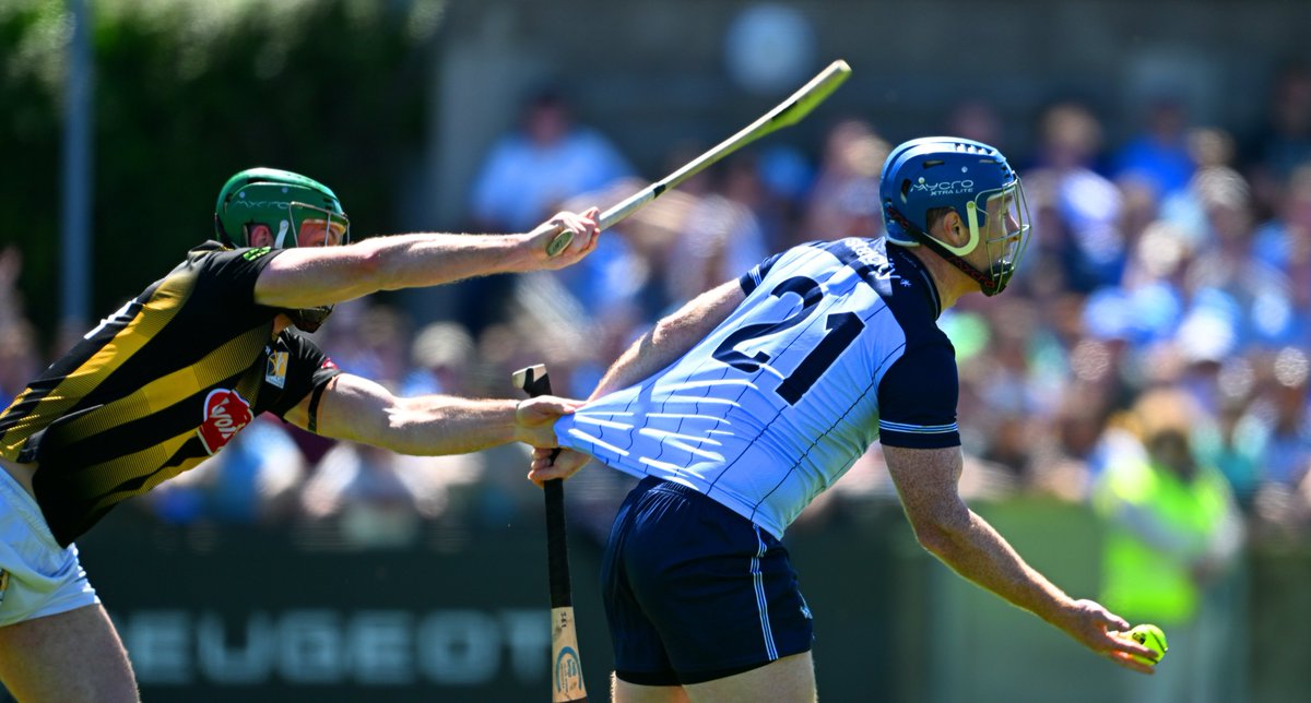 DubGAAOfficial's tweet photo. Leinster SHC 
Second Half (65 min) 

Dublin  1-24 (27) 
Kilkenny 0-21 (21) 

Into the final five minutes and Dublin lead by 6 

#UpTheDubs https://t.co/0wqvmD5GXH