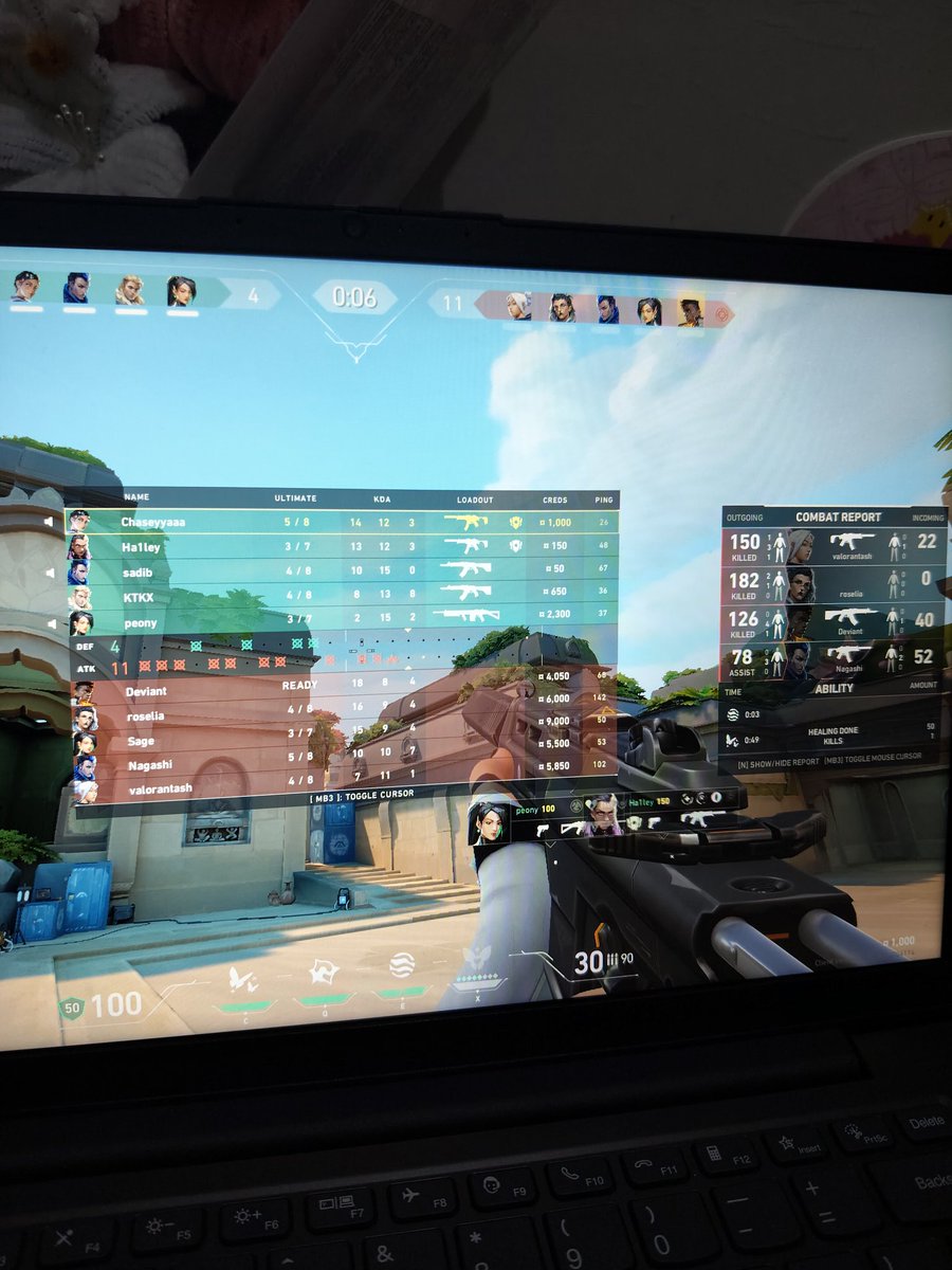 midmightz's tweet photo. beda bgt main di laptop sama di pc alias sy butuh mouse baru 🫪☝️ mouse yg dipake di laptop rusak kena geprek mulu WKWK https://t.co/8tbL5WVERw