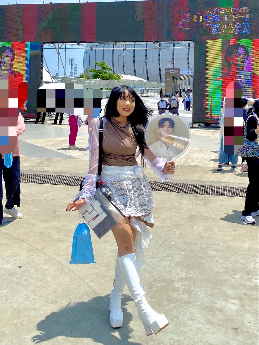 flo🌸🦋 tweet media