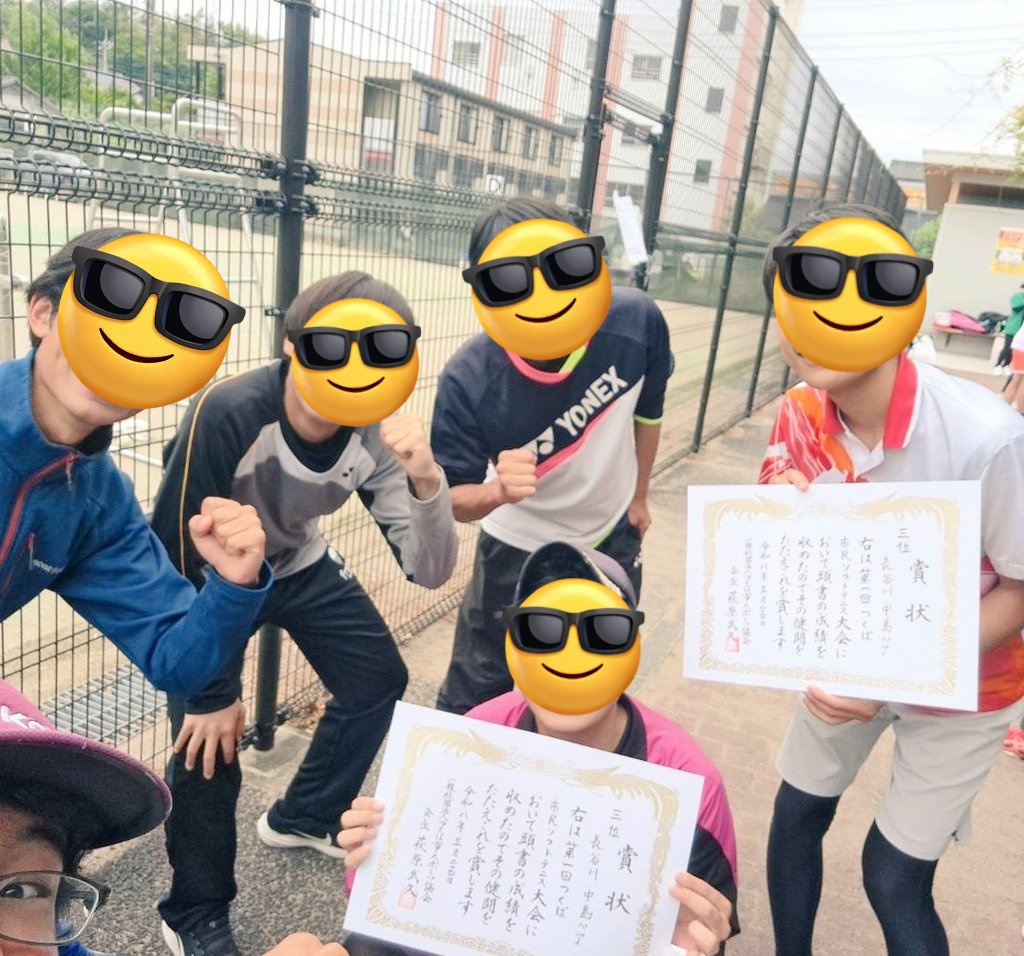 TJrSTC's tweet photo. 今日は中学生男子の習試合の後にコーチが参加していたつくば市ソフトテニス大人の大会の応援に駆けつけました。
第３位✨️本気の試合、カッコよかったです。🎾 おめでとう🎉 
大会運営された専門部の関係者の皆さま、お疲れ様でした。
#ソフトテニス大会 https://t.co/efhylPQcgl
