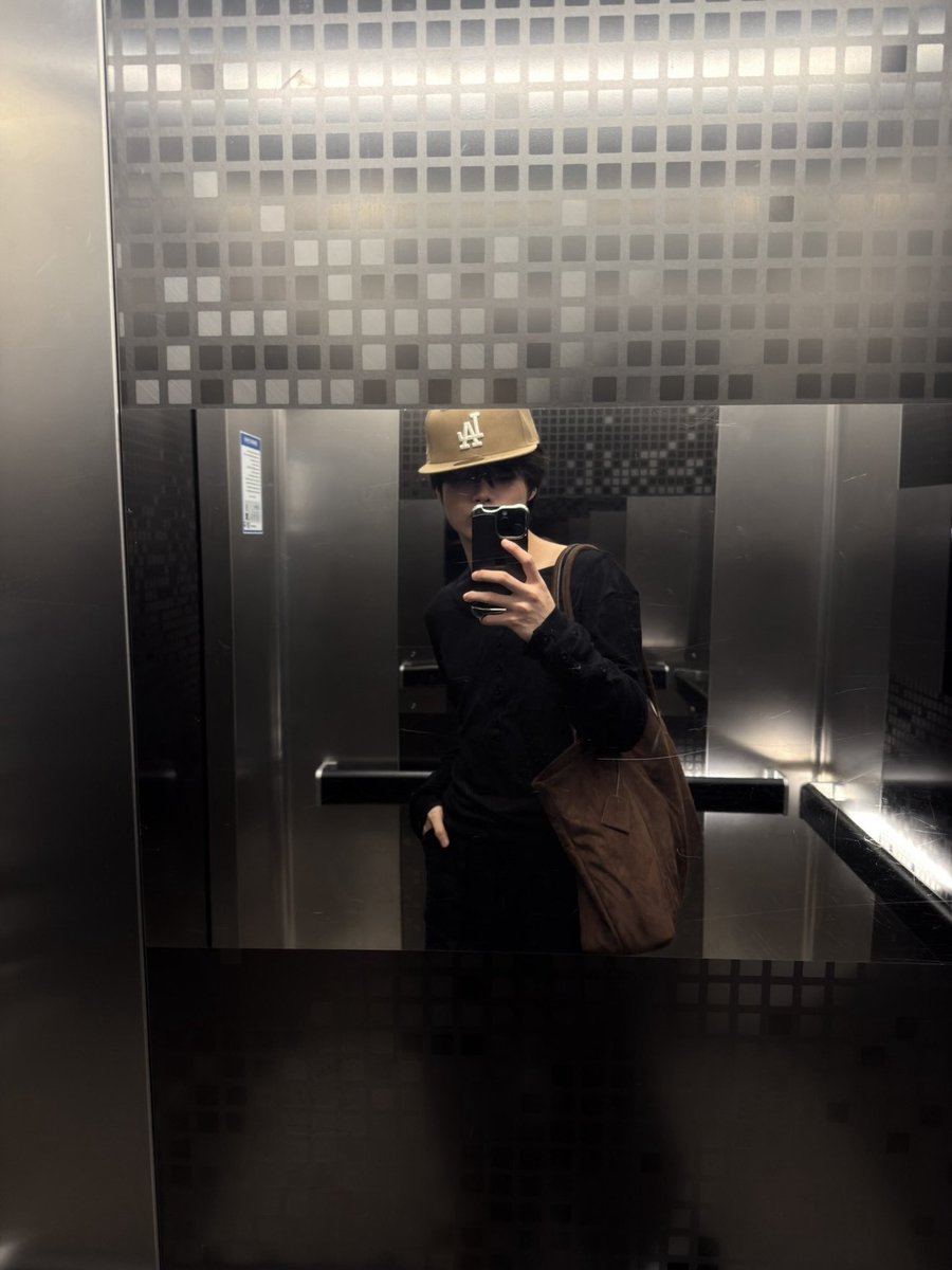 ☁️ florence ⊹ 𐙚🦋🌸 kim² tweet media