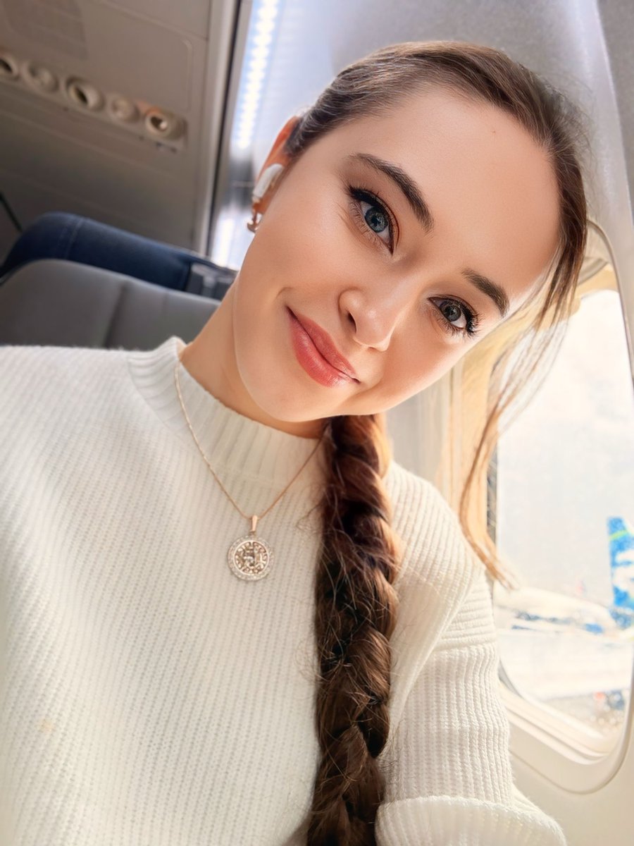 Alyona tweet media