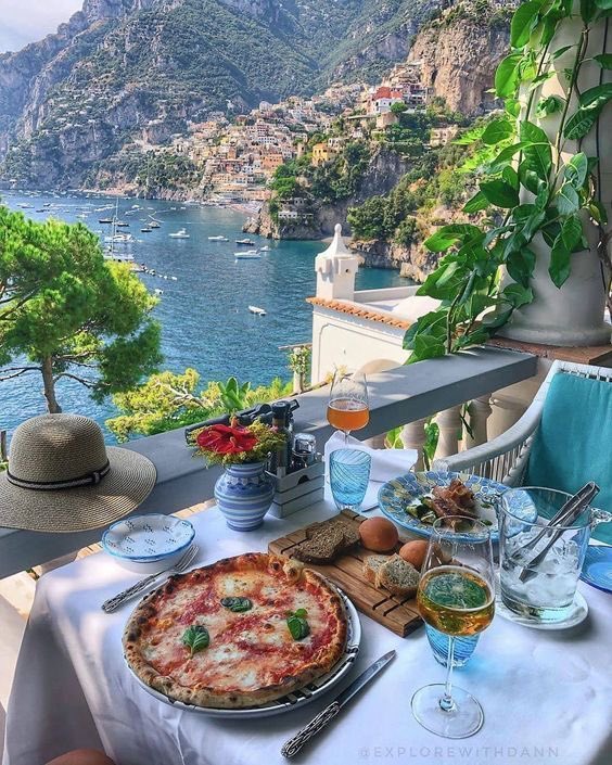 Diorgirlx's tweet photo. italy, you have my heart https://t.co/DOC7V88BD9