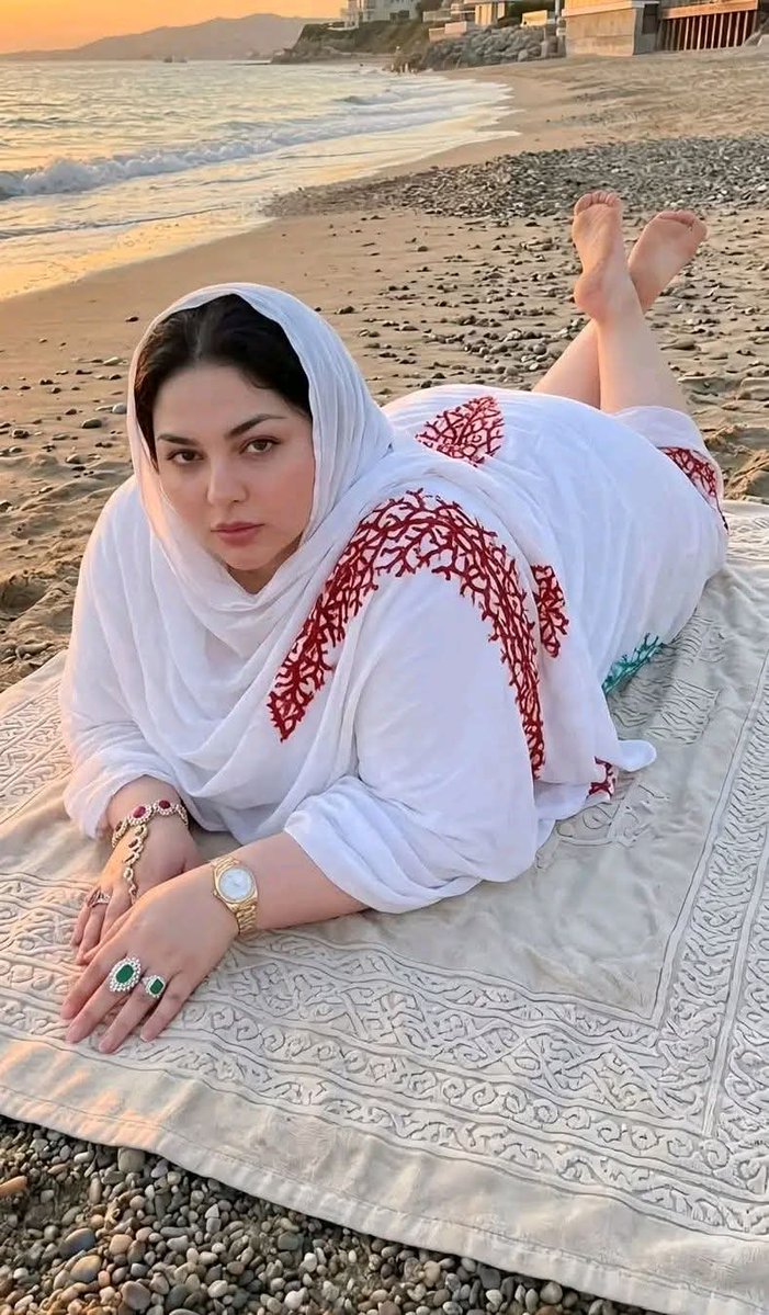 salma tweet media