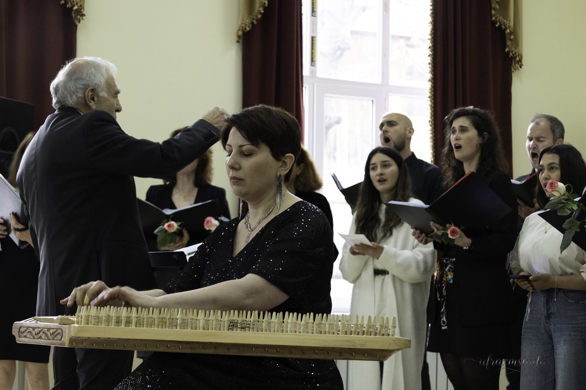 UnionFrArm's tweet photo. 🇦🇲🇫🇷 En mai 2026, l’Association Culturelle Union Franco-Arménienne a mené sa première grande mission culturelle en Arménie avec le chœur Les Troup’Adour dirigé par Onnick Adourian : concerts, Masterclass et rencontres culturelles à Erevan et dans le Lori.
https://t.co/6ufgMdI3Nb https://t.co/GzJfDzvqUe