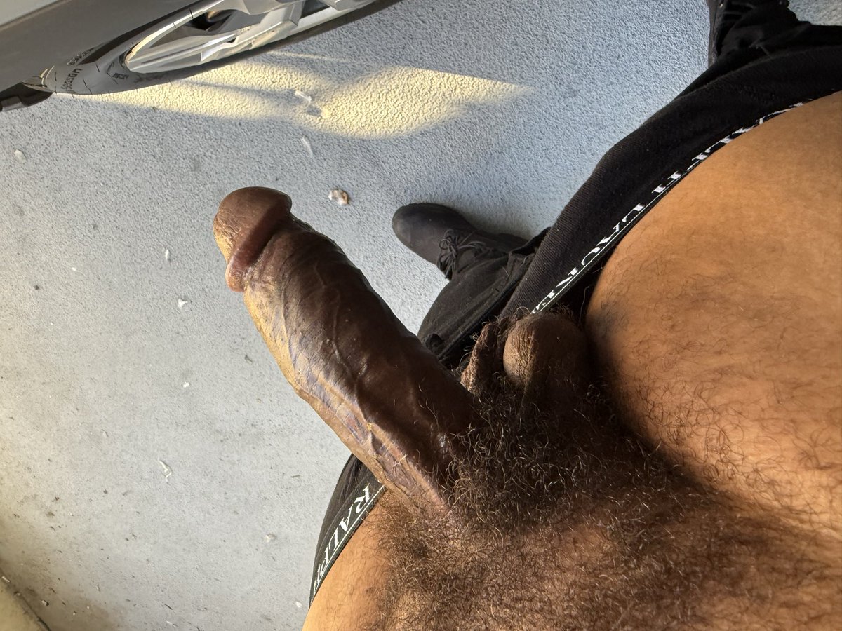YungNPaid74's tweet photo. I heard she like to see them veins pop out 😏😘 #BBC https://t.co/0Gh4evfAI6