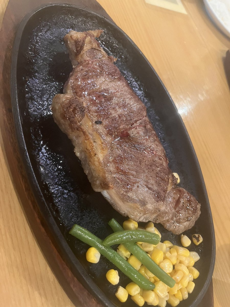 cube_yasu's tweet photo. とりあえず肉喰らうわけで。 https://t.co/U7dZS4WnhX