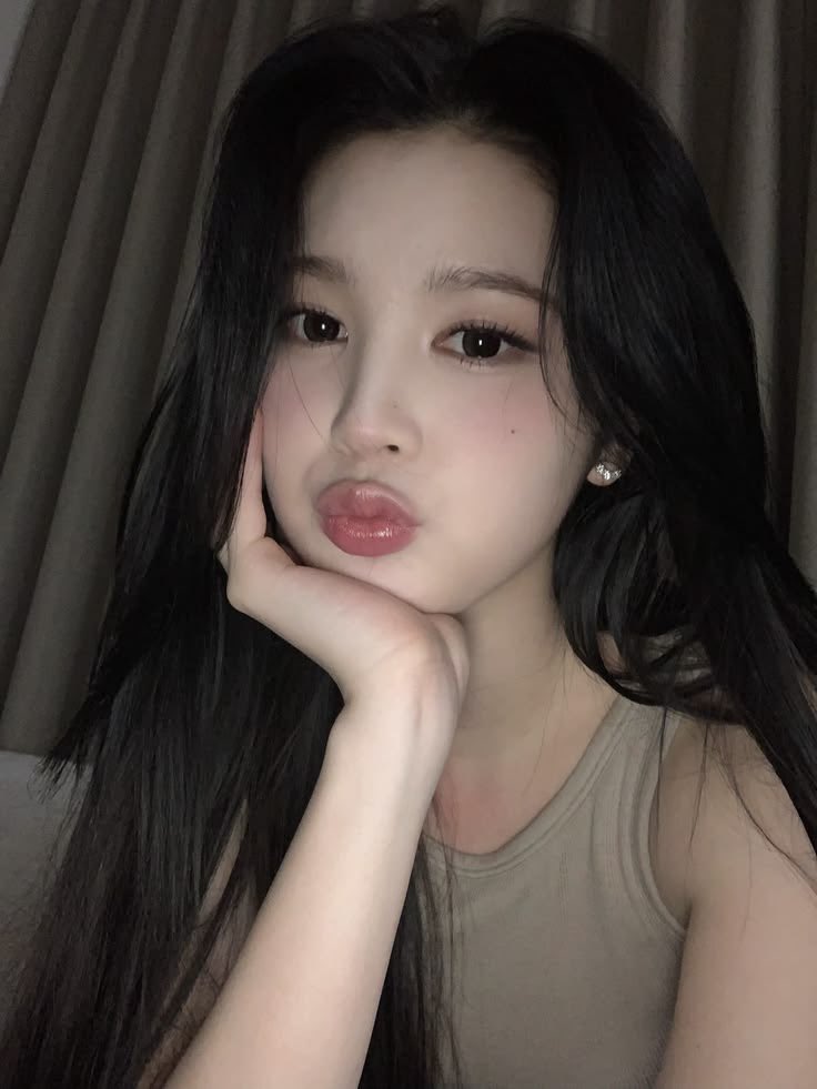 yhrmff's tweet photo. @preciousmel0dy 유나도 너 보고싶대~ https://t.co/UGlhf5dOr9