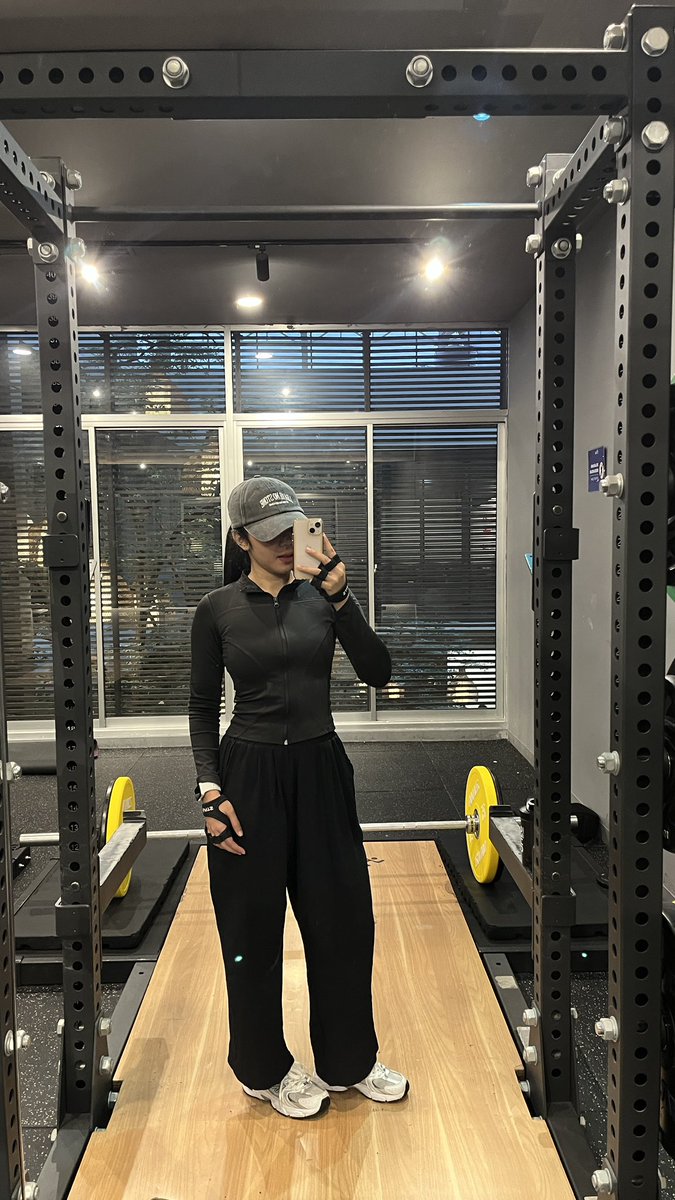 avirluv_'s tweet photo. seminggu https://t.co/CtKNaolrrW