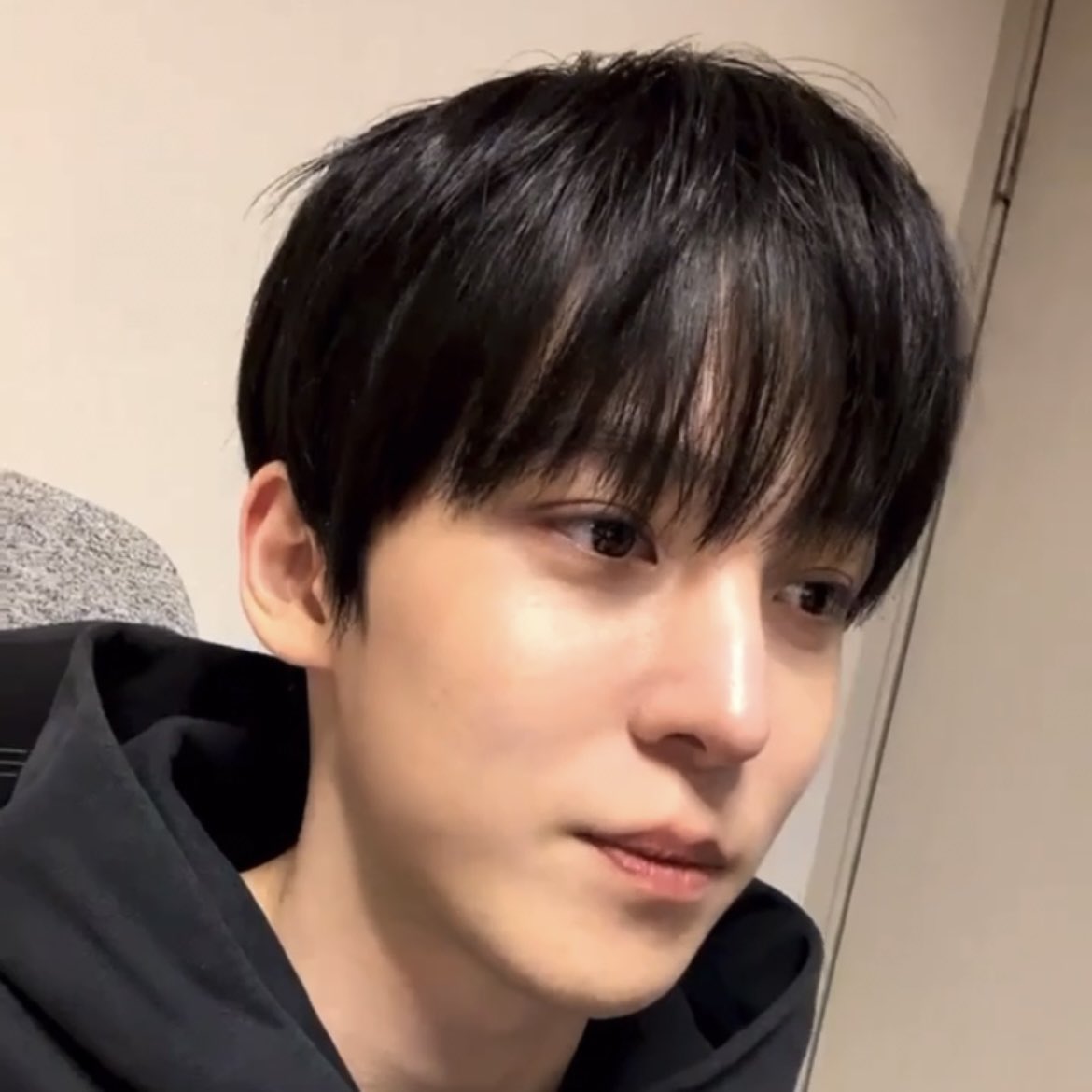SLOW콩알 tweet media