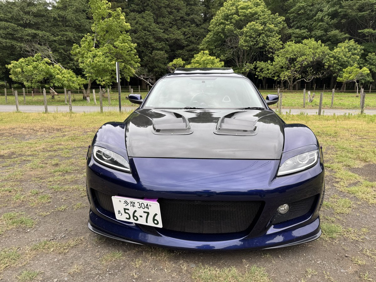 factory_you's tweet photo. RX-8は『ファミリーカー』だからね！！

燃費はスポーツカー並ですが笑 https://t.co/RBGakpV5vb