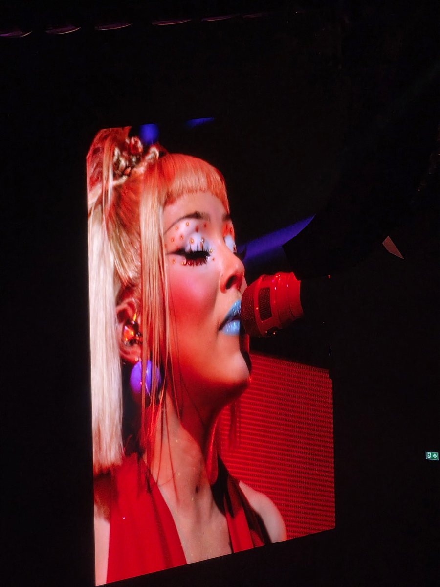 BillkinsDimples's tweet photo. I was at a Doja Cat concert yesterday uwu https://t.co/hBWO3x9Mgg