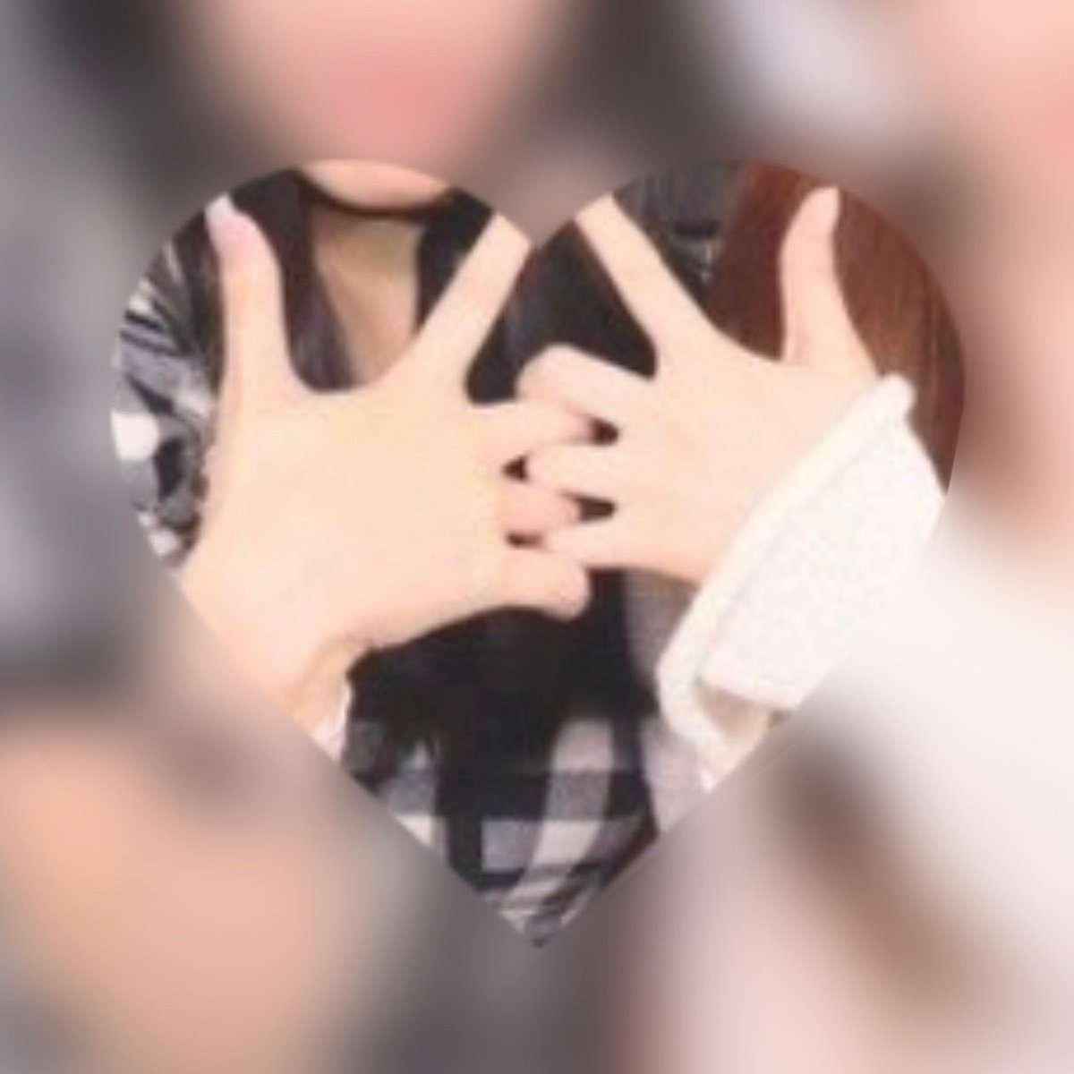 luneed2's tweet photo. 오늘도 🐻🎀 だいすき😣💖
우리 절대 해어지지 말자💫 https://t.co/8ieQGgHc93