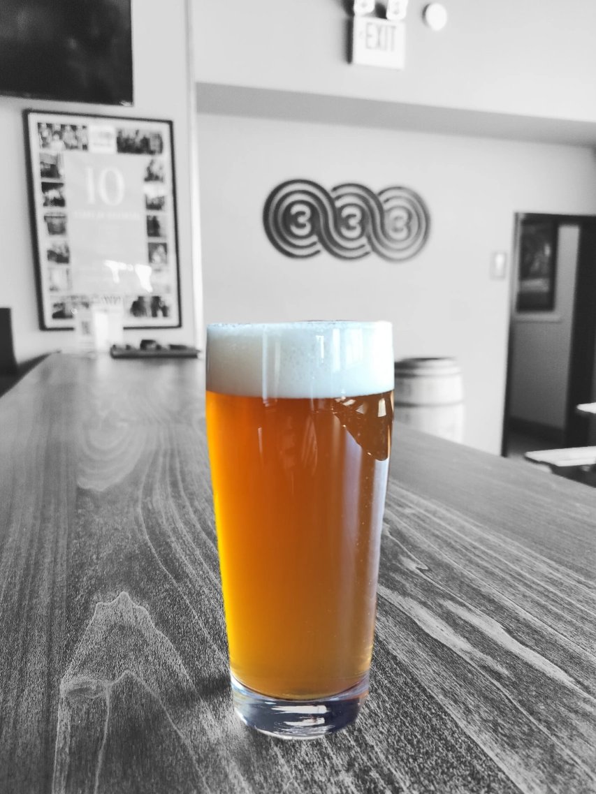 three3sbrew's tweet photo. Rain ruining the BBQ plans? 🌧️
When the backyard is a washout…Join us!
☀️ Dry and cozy inside
☀️ 20 beers on tap🍻
☀️ Lindsay adding sunshine to every pour

Don’t let the weekend get rained out—come hang with us
𝐇𝐨𝐮𝐫𝐬
𝐒𝐮𝐧𝐝𝐚𝐲 𝟏𝟐-𝟕
𝐌𝐨𝐧𝐝𝐚𝐲 𝟏𝟐-𝟓 🇺🇸
#drinklocal https://t.co/KXcCHa6Qq1