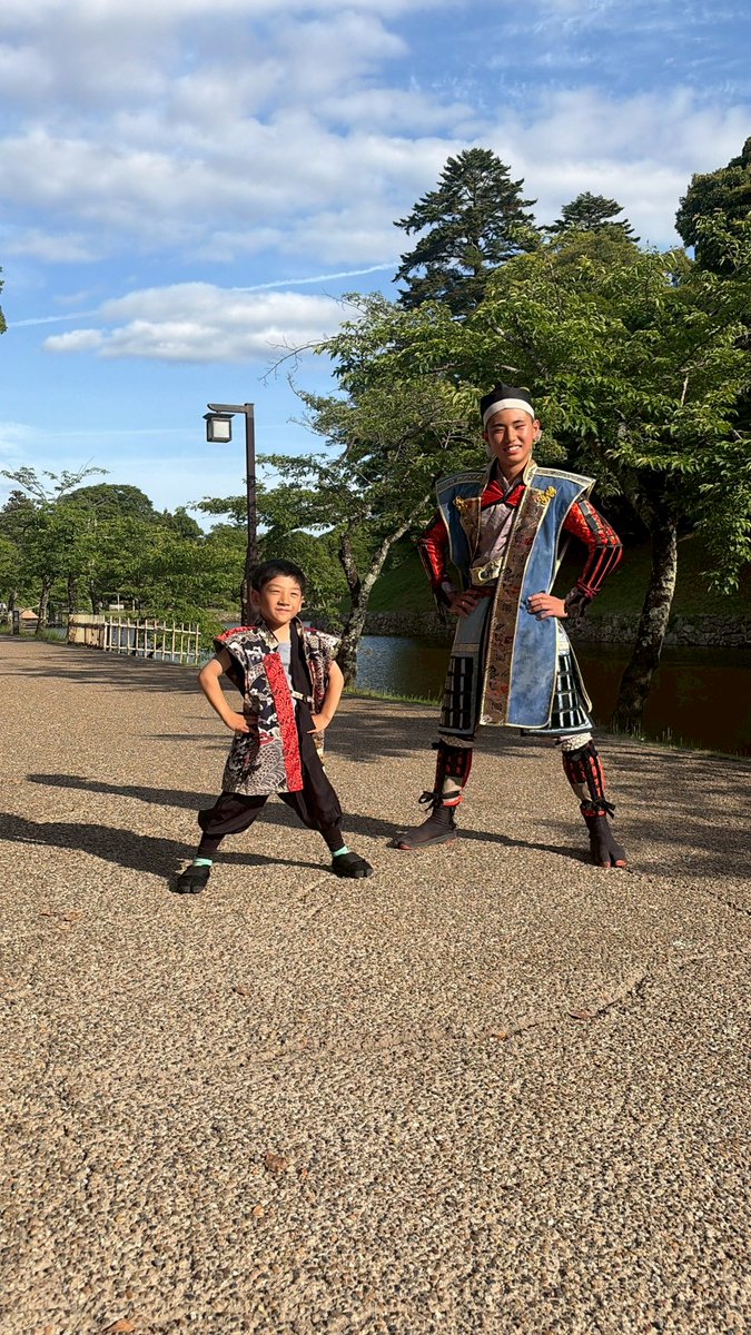 kojyubei's tweet photo. 【チビチビ武将隊我武者羅】

#長浜ひょうたんボウル 出陣‼️

番外編

我武者羅側転兄弟😍

#チビチビ武将隊我武者羅

※以上我が家の撮影分でした🙇
　明日以降りえこの写真をパクって投稿🤫 https://t.co/ydCeDhSzJB