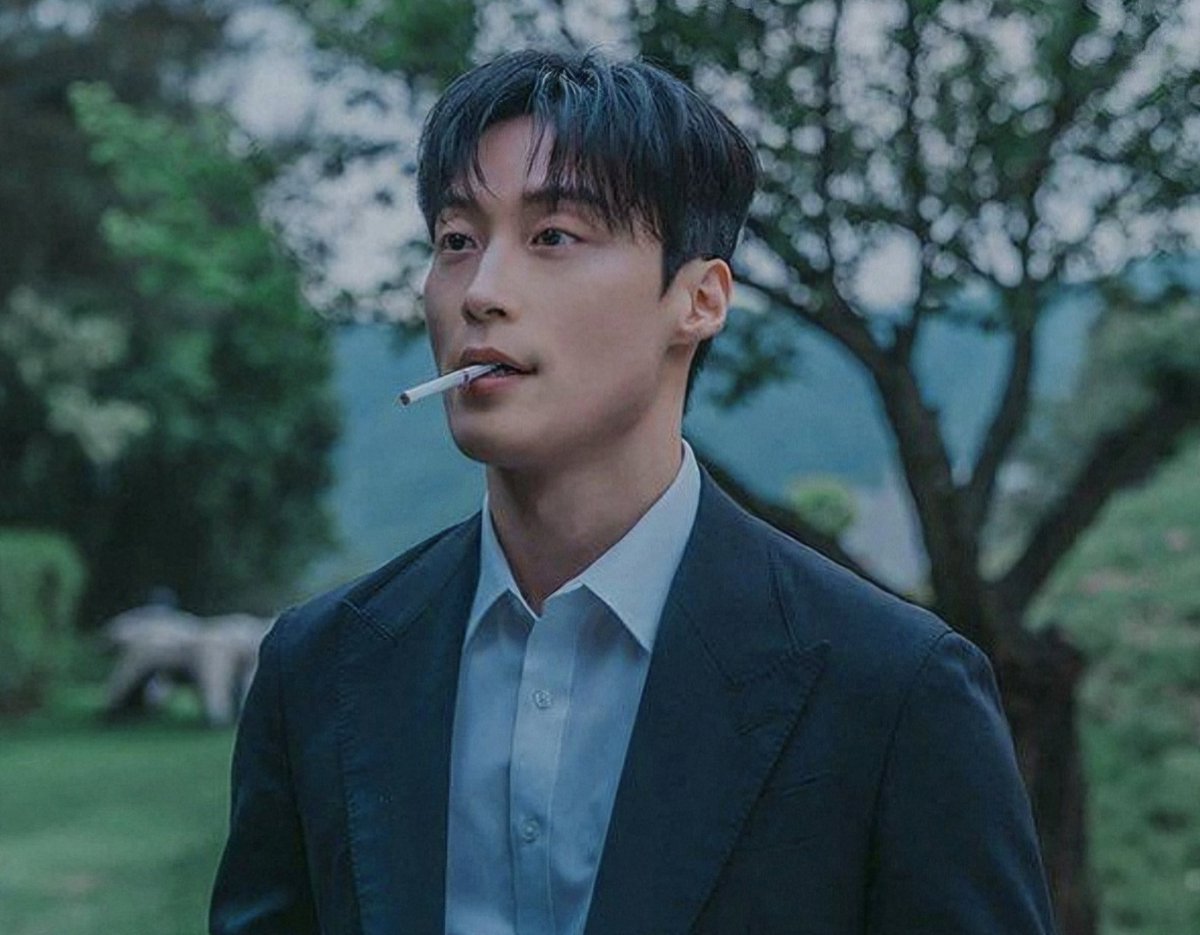 applea1420's tweet photo. 담배피는 남자 불호인데 가능。。 https://t.co/gQ85HlBTto