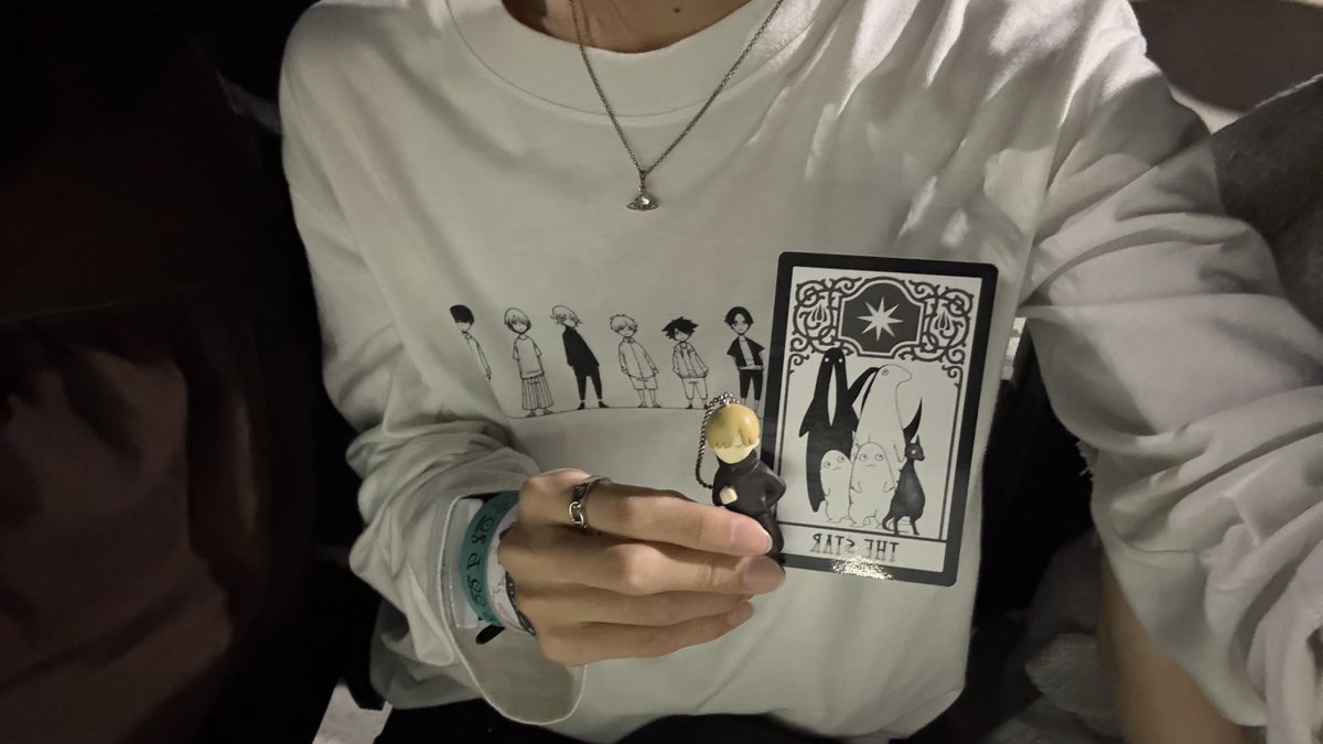 qnufl's tweet photo. ✴︎ Eve LIVE 2026 Re:Smile ✴︎ https://t.co/Tl9fD4QoH9