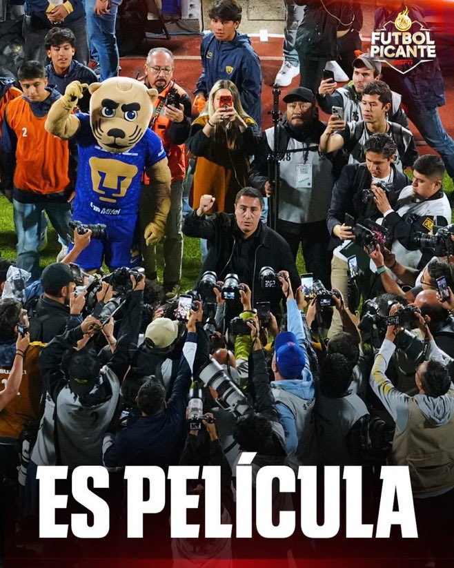 pepe_pumas's tweet photo. Si , un equipo en el que muy pocos creyeron, contra todo y todos, un DT. del que se burlaban, hoy nos tiene aquí, momento de todo juntos ir por esa 8va. Nada de dudas !! Y si, si ? @PumasMX gracias por tanto y todo !! Como no te voy a querer !!! @efrajuarez en tu barco !! Goya ! https://t.co/glC6GgUYhH