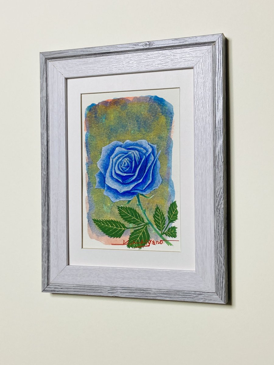 バラ作品】のご紹介 落ち着いた空間に 一輪の青いバラ 花言葉は、「夢