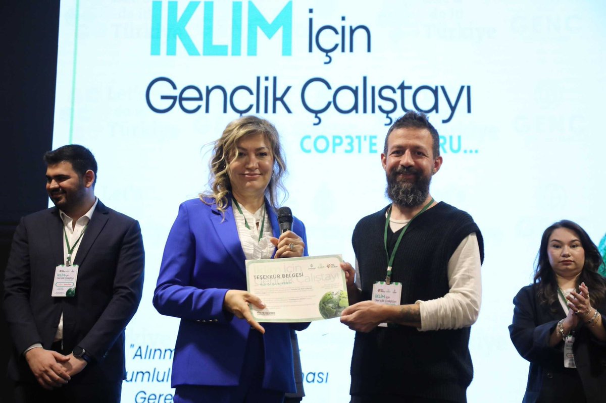 eGLankara's tweet photo. Our director, Prof. Dr. Emre Keskin, took part in the “Youth for Climate Workshop: Towards COP31”, organized by Çankaya Municipality and Let’s Do It Türkiye, contributing to discussions on climate action, sustainability, biodiversity, and youth engagement. 🌍🌱 https://t.co/X6A0bOOiZi