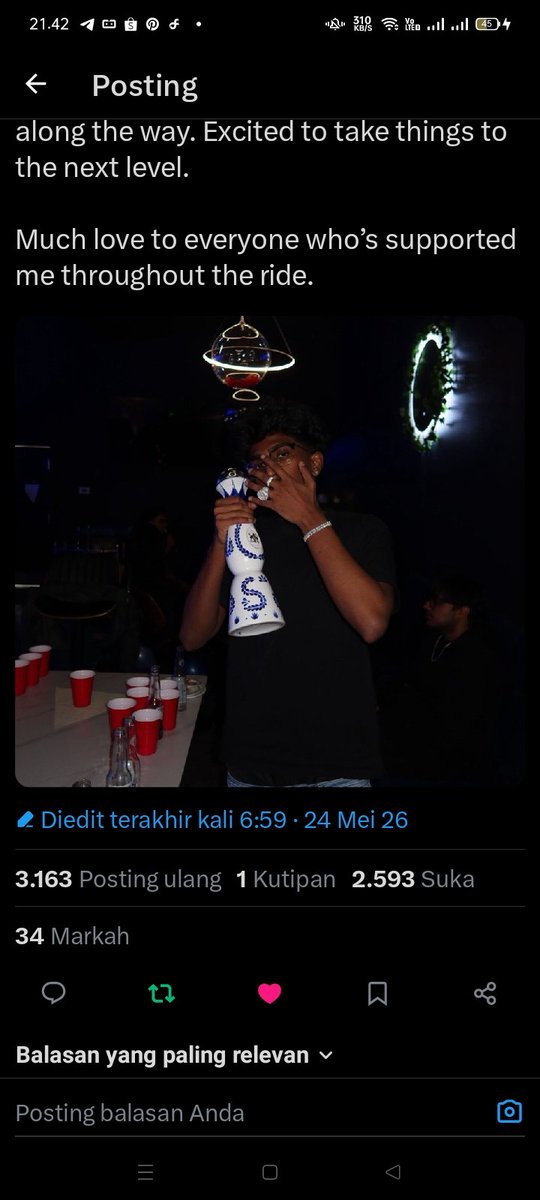 araass | freetag tweet media