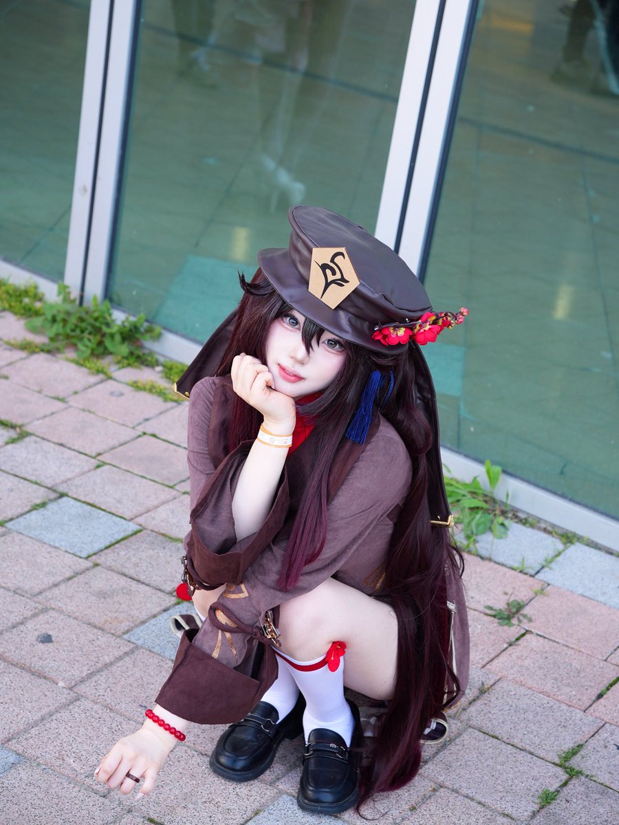 으므 tweet media