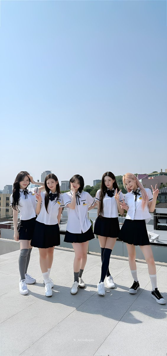 ITZY Wallpapers tweet media