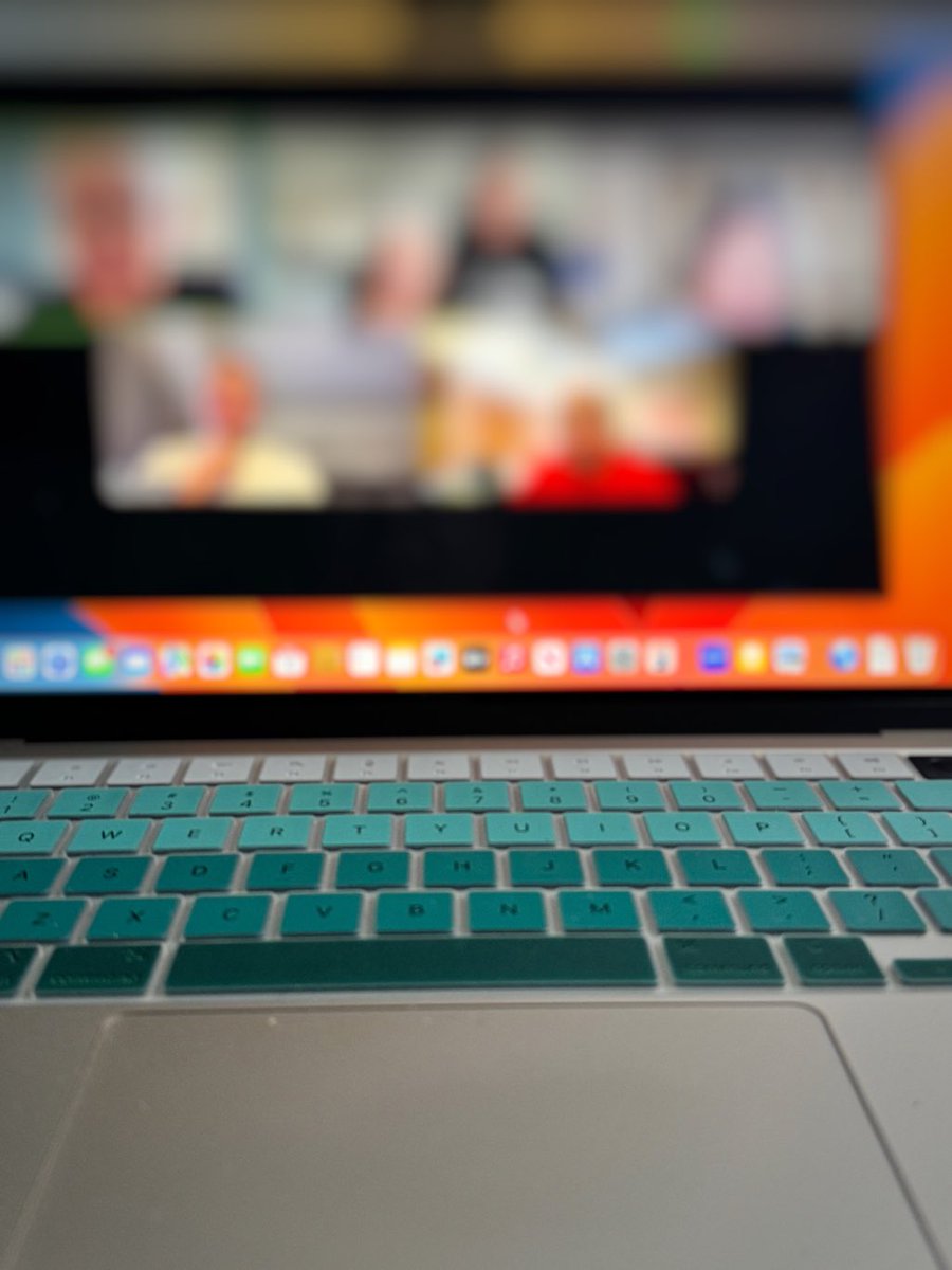 HarriganCath's tweet photo. @DailyPicTheme2 Most Saturday evenings, my friends (from the Philippines who I met while living and studying in Tokyo) take the time to zoom. Our way of staying in touch. ๐ฅน
Todayโs Daily Picture Theme is โQ/X/Y/Z Anything'
#AlphabetChallenge
#WeekTforTime #ThePhotoHour https://t.co/YHNIMQA3Vp