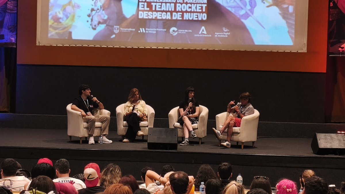 EstanteriaOtaku's tweet photo. 🔴 ¡Nosotros ya nos despedimos de la X edición de #Freakcon!
🫠 Reventados de tanta actividad y movimiento, pero satisfechos con la cobertura que humildemente hemos realizado.
¡Ojalá vernos el año que viene! ¡Y a ser posible con más espacio! El Palacio se queda pequeño 😅 https://t.co/LibQz98wK0