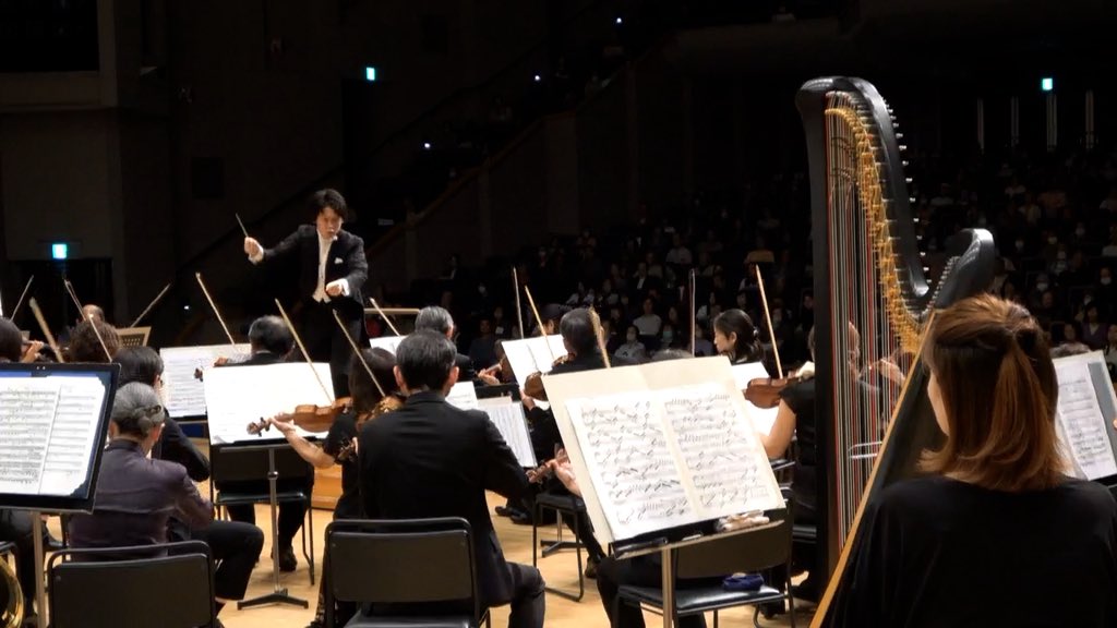 cond_zoomin's tweet photo. 武蔵野市民交響楽団 第101回定期演奏会
無事終演しました！

超体育会系・ベートーヴェン2曲と、超難曲・シベリウスの交響曲第1番というかなりハードなプログラムでした。

普段のリハーサルからオケの皆さんの熱意が素晴らしく、充実した練習期間でした。

またご一緒できる日を楽しみにしています！ https://t.co/igbSxR7CSI