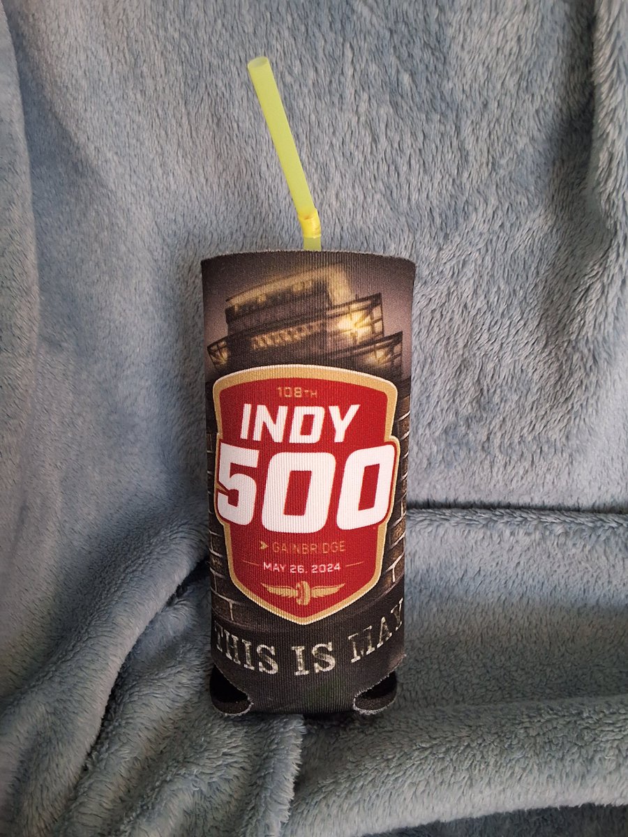 billababybel's tweet photo. Beverages and Bingo card at the ready for 110th running of the #indy500 Looking forward to getting the race in with less of a delay than 2024! #skyindycar @TomGaymor @wbuxtonofficial @Hinchtown @townsendbell https://t.co/5hQCkVvNNW