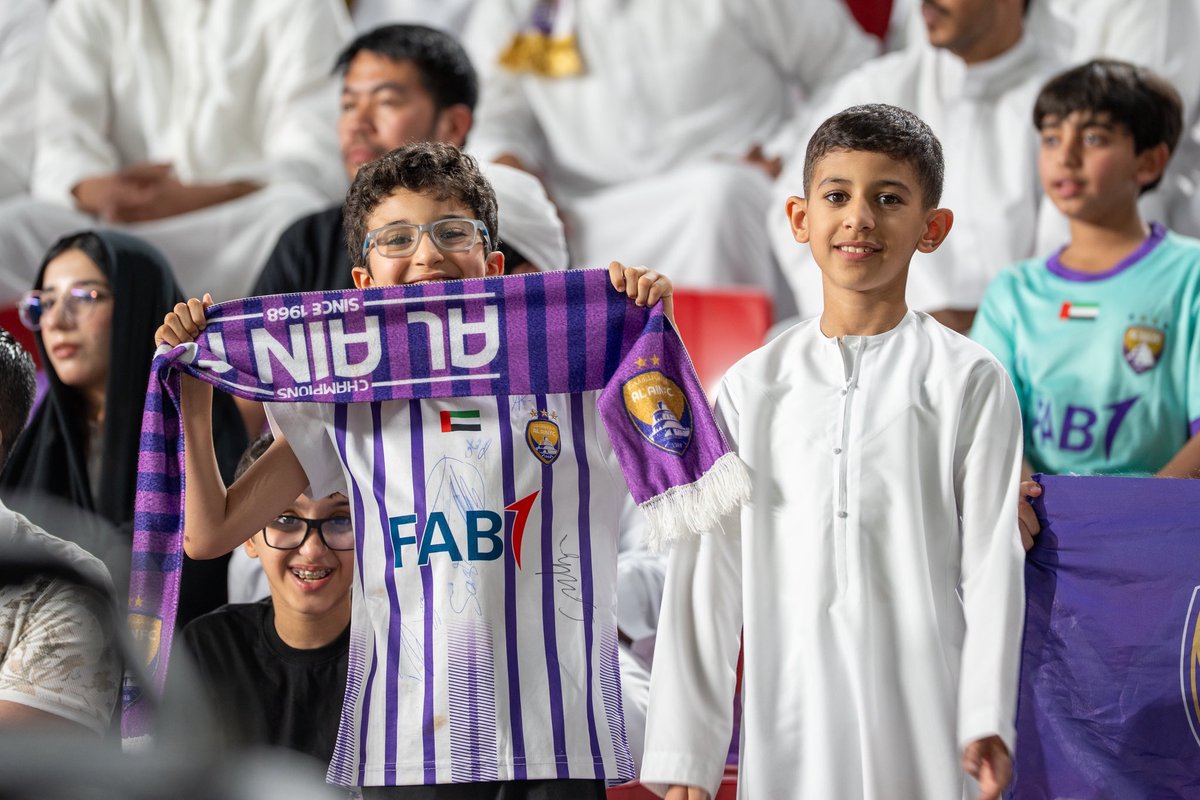 71media_ae's tweet photo. صور حصرية وخاصة من 71 ميديا، إهداءً لكل عيناوي عاش الفرحة وساند الزعيم

انشروها بين جماهير العين… فالمدرج يستحق أن تبقى لحظاته خالدة https://t.co/c2j5MjeRzJ