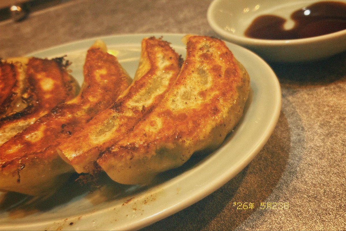 nontact's tweet photo. 先日、中野のらーめん北国を平らげてきました

胡椒の風味が味わい��いチャーハン
皮がもっちり野菜多めの餃子
店主と看板娘が繰り広げる大相撲談義
ごっつぁんでした https://t.co/xjzCZQBaP7