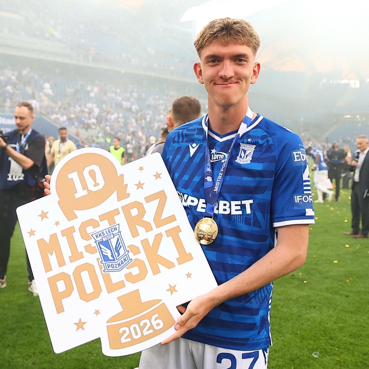 Lech Poznań ⭐️ tweet media
