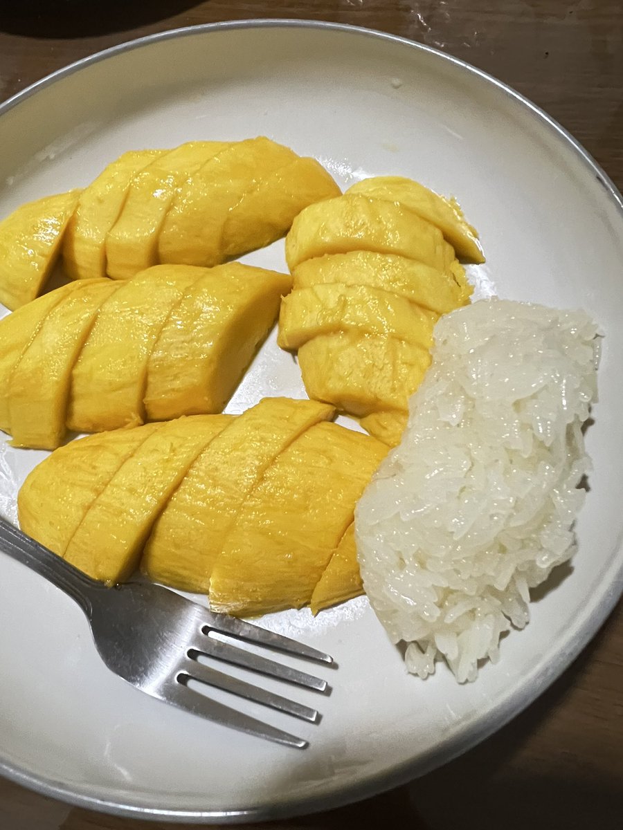 แมวช้าง tweet media