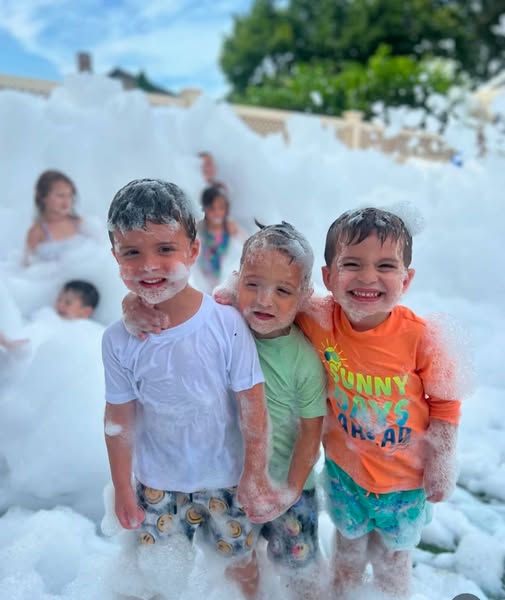 freedomfunusa's tweet photo. FUN &amp; SUN! Don't have time to go to the beach? No problem! We have loads of water fun ideas that will turn your backyard into a water park! The whole family can cool off with water tag, foam cannons, water slides &amp; more! https://t.co/cpm3ezXSgx https://t.co/fO1EdC0yNk