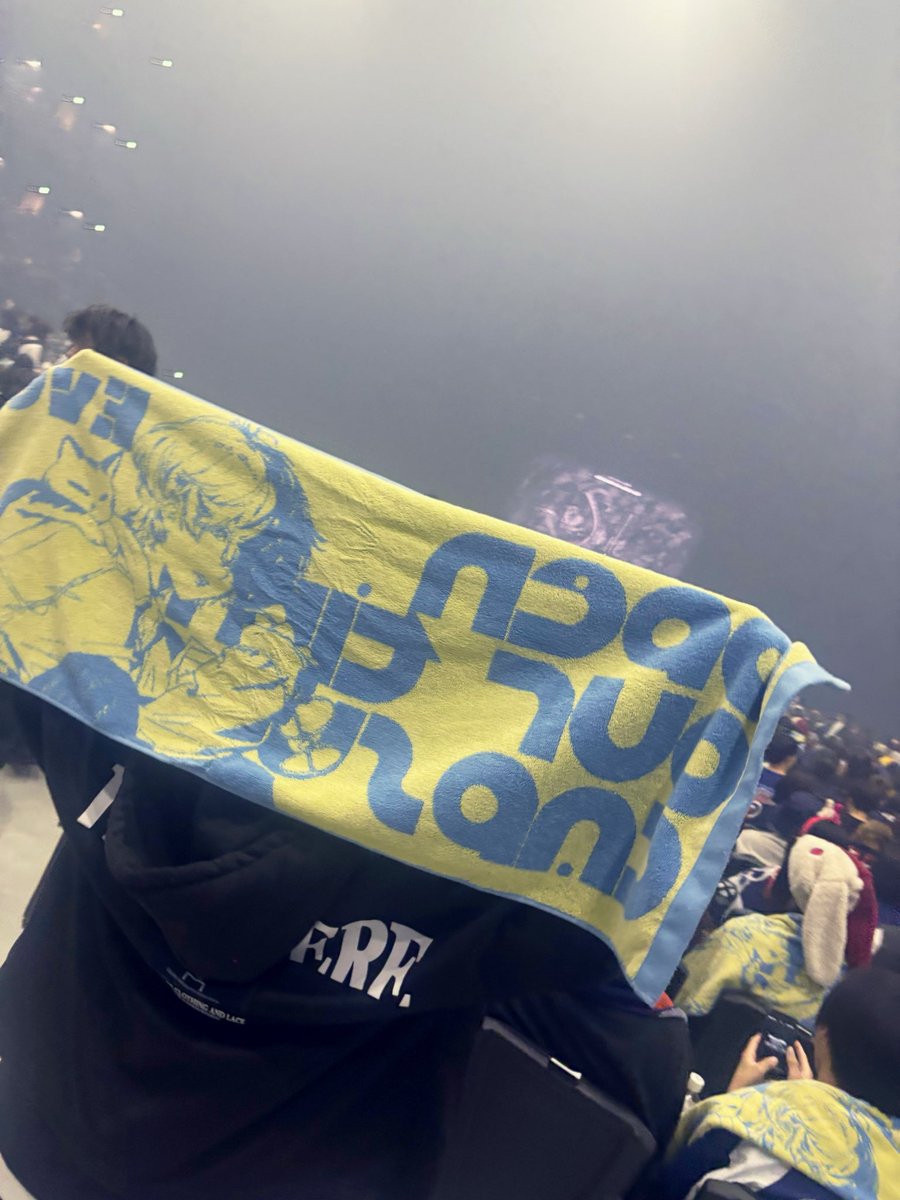 りお tweet media