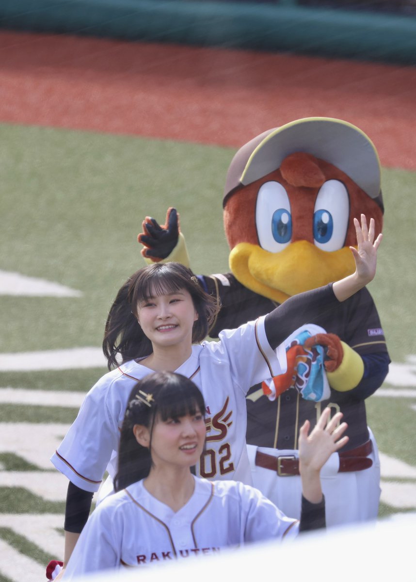 oitomo210's tweet photo. 2026/5/23、楽天モバイル最強パーク宮城
楽天イーグルス✖️虹ヶ咲学園スクールアイドル同好会コラボであぐぽんとまゆち⚾️
#大西亜玖璃
#相良茉優 https://t.co/NRt2OiVthv